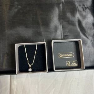 Äkta silver halsband  - Halslänk 830S Hänge 925S boxen medföljer 