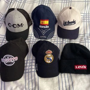 Keps,mössa - Säljer dessa kepsar + en mössa alla är i super bra skick