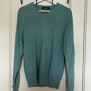 Dressman longsleeve - Säljer min dressman longsleeve. Tröjan är i bra skick. Pris kan diskuteras vid snabb affär.