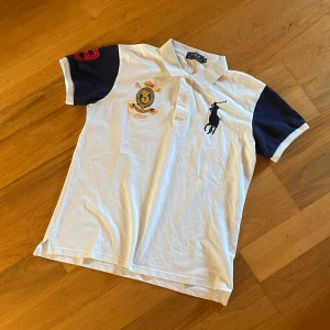 Ralph Lauren polo piké  - Ny skick  använd under fem gånger