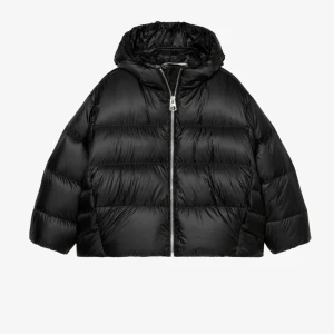Vinterjacka - Jättesnygg vinterjacka från Marco Polo, nypris 4300kr. Helt ny!❤️Köpt på Zalando, storlek S/M