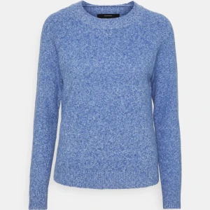Vero moda tröja💙 - En blå vero Moda tröja som jag säljer för jag har bytt stil 💕