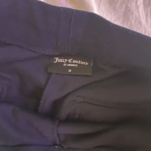 Juicy byxor - Mycket bra skick, sparsamt använda 