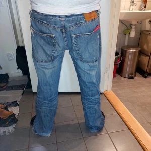 Ed Hardy  - Ed hardy jeans 32 längd 40 midja