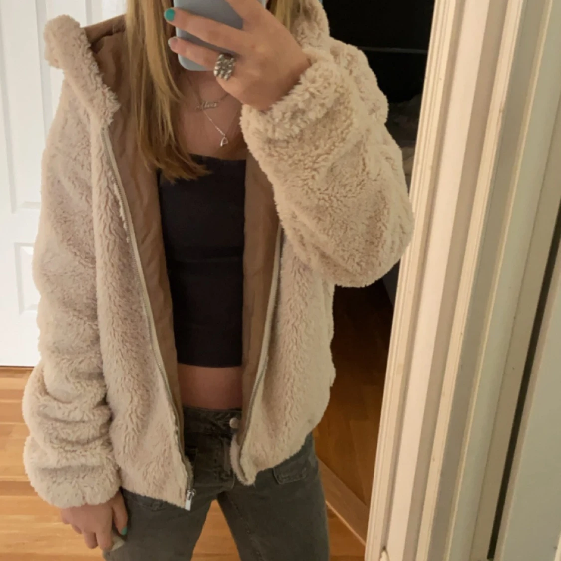 Beige teddyjacka med huva