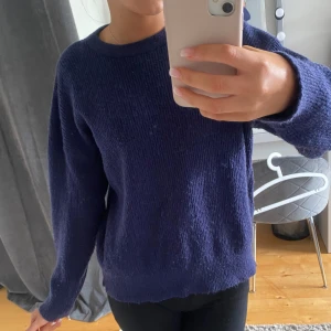Stickad tröja - Kommer ej till användning ❤️ perfekt nu till hösten