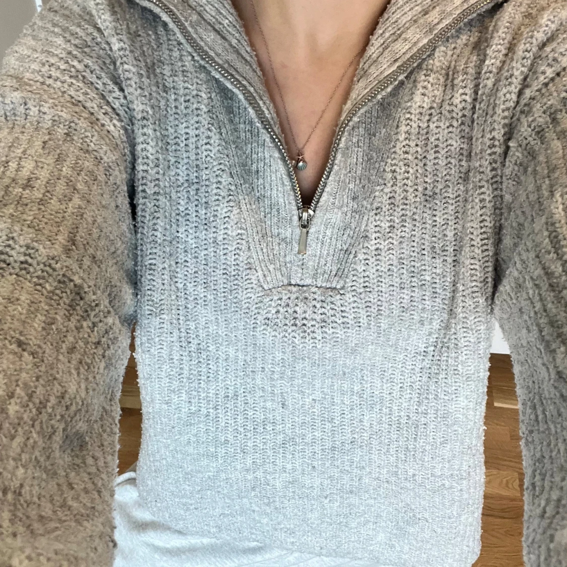 Fint pull and bear tröja i grå🌟🌟 - 90