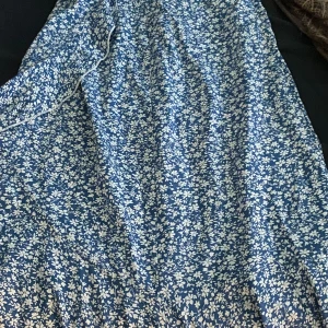 Kjol - Knälång omlottkjol