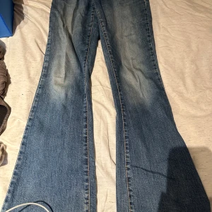 Levis jeans  - Snygga Levis jeans som inte använder längre i fin blå färg 🩵🩵 pris kan diskuteras samt frågor