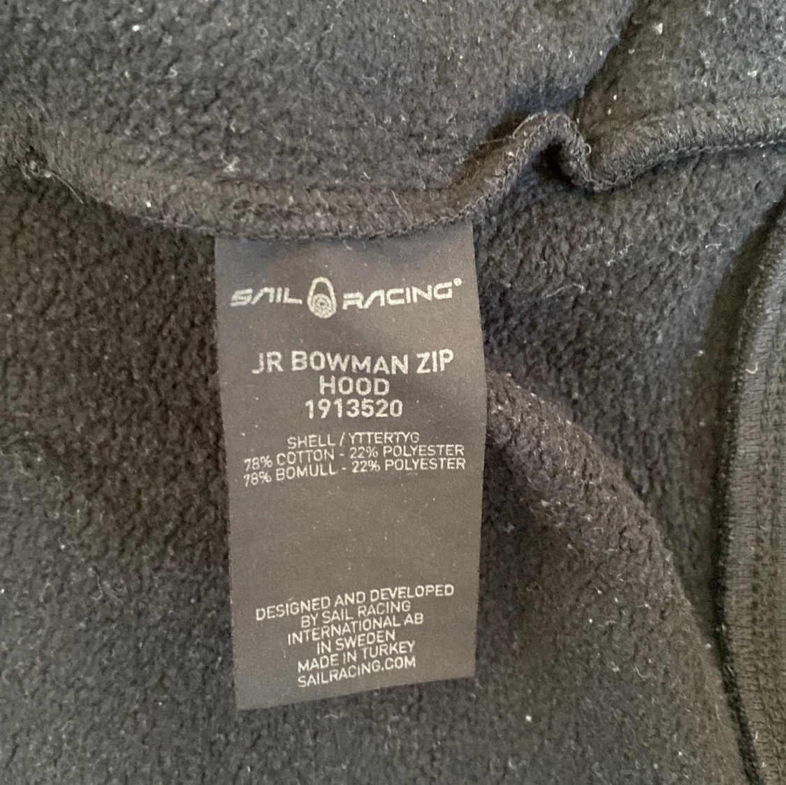 Svart huvtröja från Sail Racing - 4