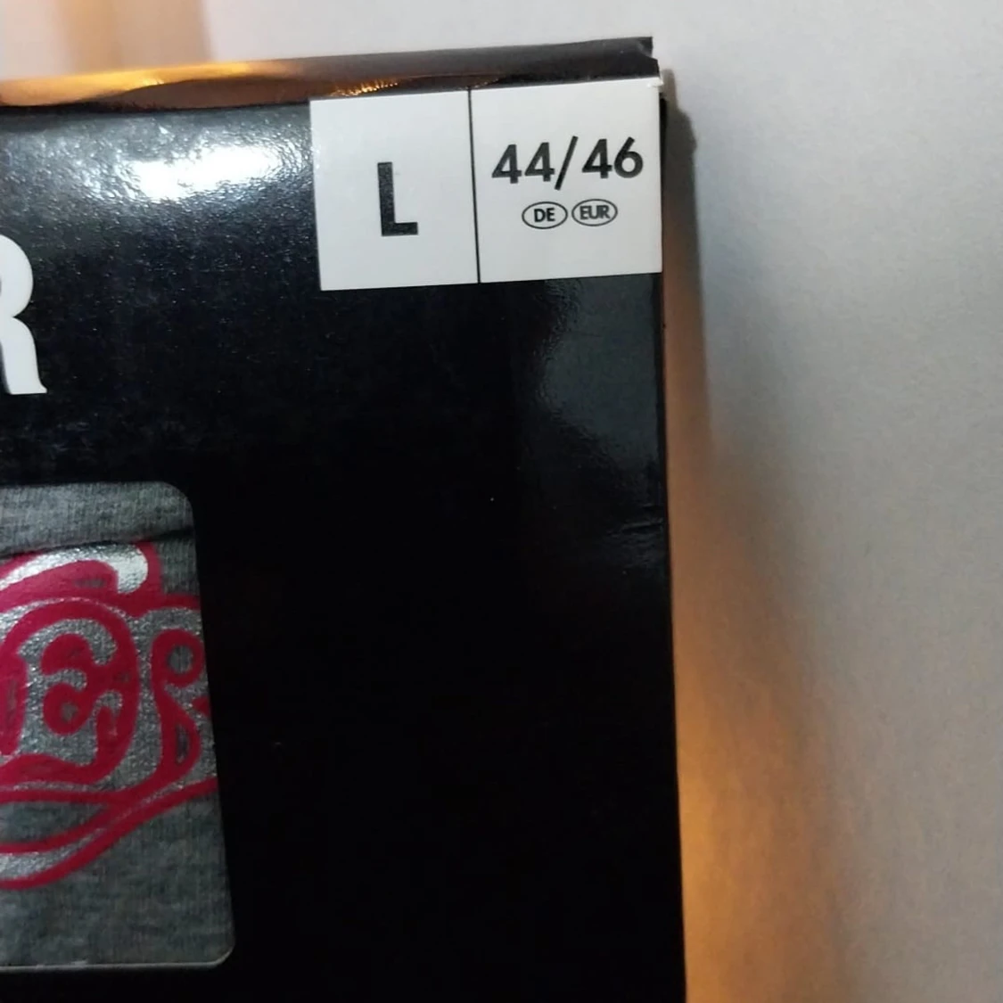 Grå hipstertrosa med Aerosmith-tryck - 2