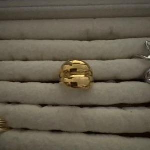 Rostfritt stål ring  - Alla som köper minst två ringar får en slumpmässig vald ring på köpet. Vid köp över tre ringar får man välja ringen som kommer på köpet🛍️🛍️