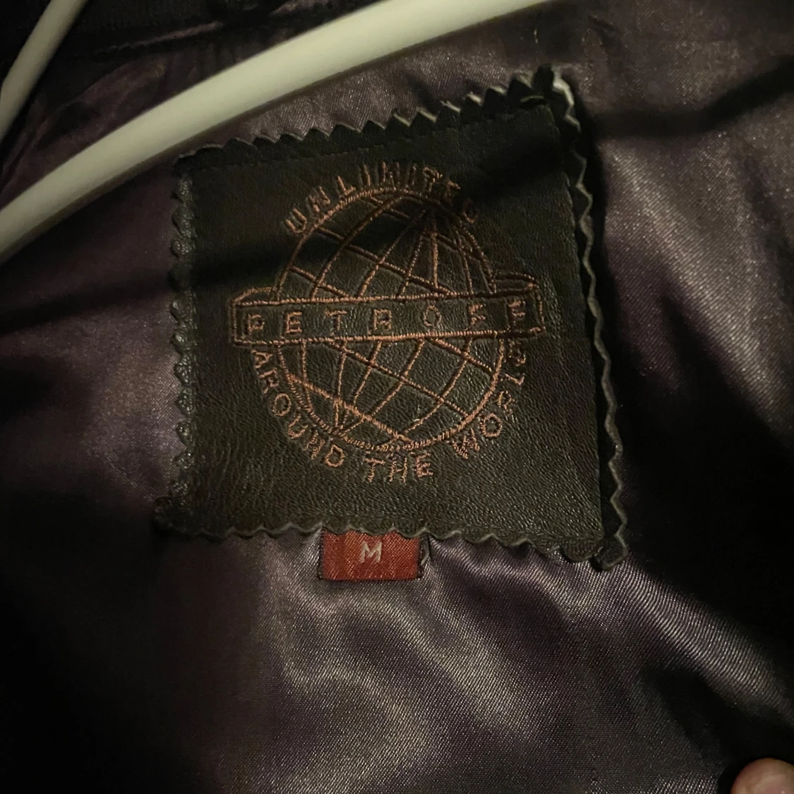 Brun skinnjacka från Petroff - 3