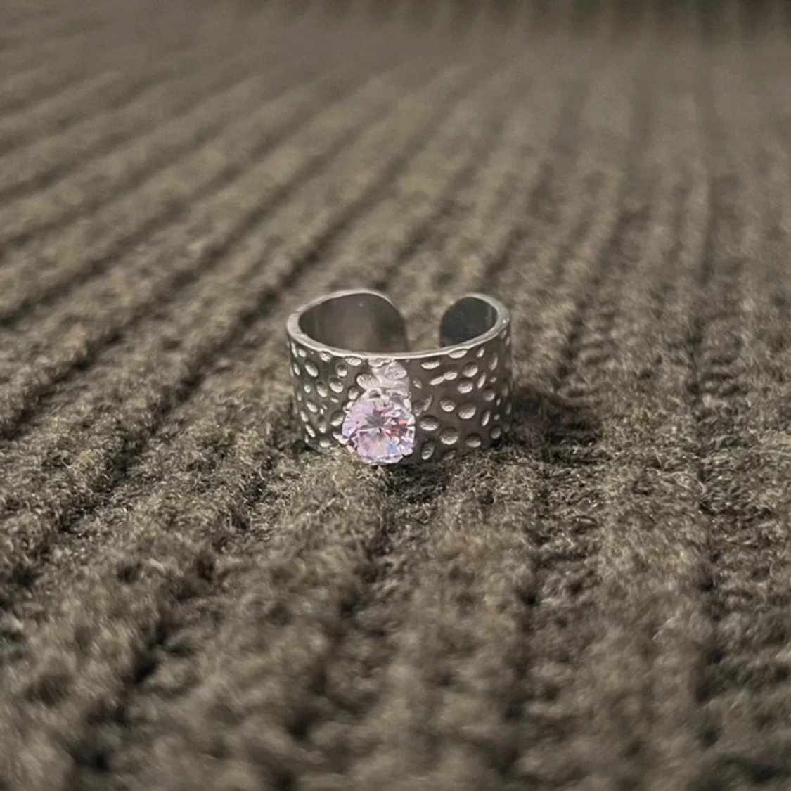 Minimalistic Imprint - Silver Ring with Stone