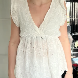 Blus  - Din blus från shein 