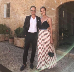 Långkjol By Malena Birger - Otroligt fin långkjol från By Malene Birger. 