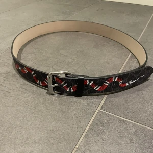 Gucci kingsnake bälte - Knappt använt, ett extra håll priset kan diskuteras vid snabb affär 