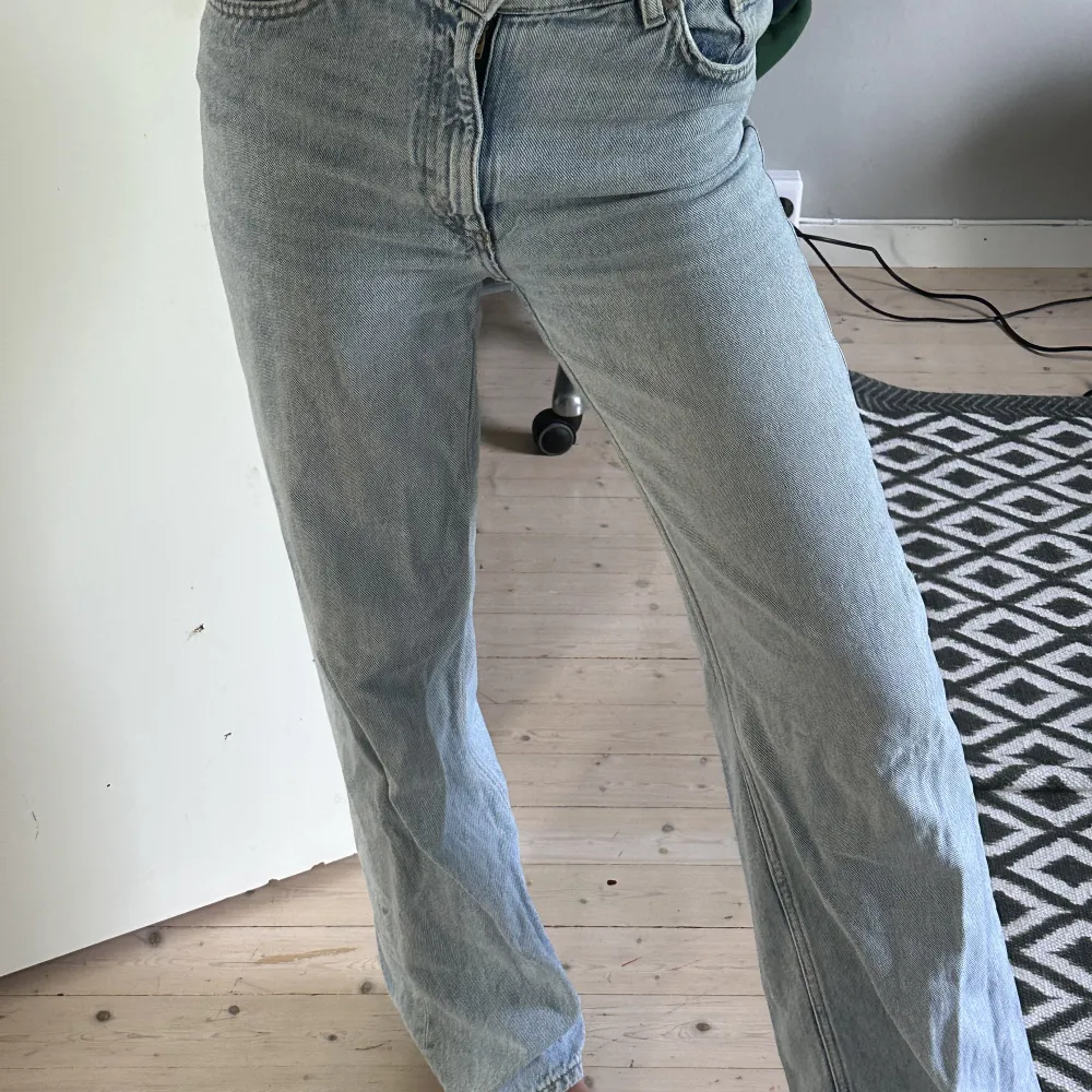 För preferens är 173. Jeans & Byxor.