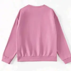 Jättefin rosa varm tröja, knappt använd som jag säljer välldigt billigt💗 skriv för frågor:)