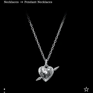 Maria nilsdotter halsband - Säljer endast vid bra pris, Vill helst byta mot ett annat halsband ifårn marianilsdotter