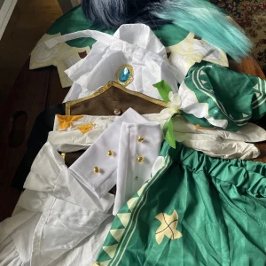 Venti Cosplay - Bara använd 2 gånger(ett konvent och en gång när jag testa den) säljer för jag inte är intresserad av cosplay längre. Orginal pris 800kr