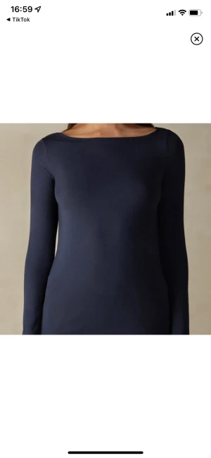 Intimissimi  - Mörkblå Intimissimi tröja 