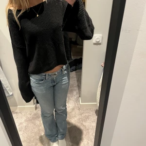 Stickad tröja  - Jättefin stickad tröja med utsvängda armar💕