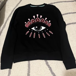 Kenzo Tröja - Kenzo tröja som knappt använd! 