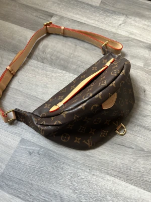 2500 - Väska är nytt 