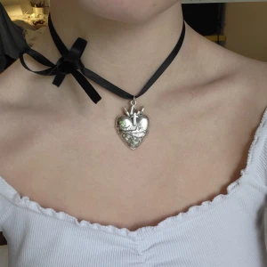 ribbon choker - super söt ribbon choker 🖤