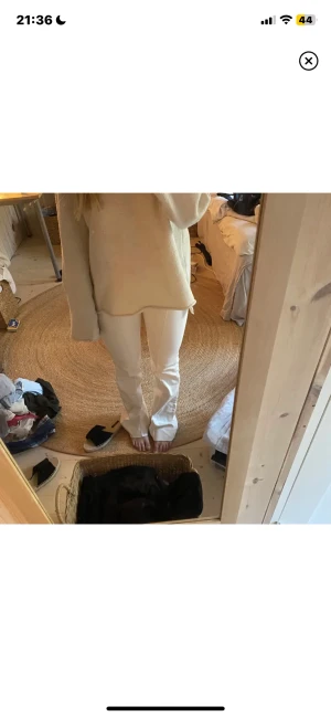 Lågmidjade byxor - Super snygga!!!! Älskar den men kommer tyvärr ej till andvändning 