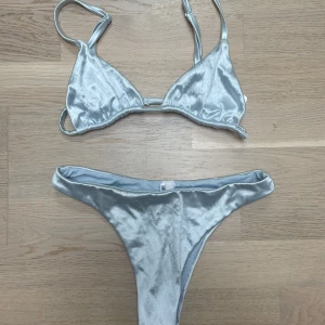 Bikini - Använd 2-3 gånger. 