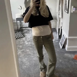 Cargojeans HM - Mycket bra skick knappt använda💕