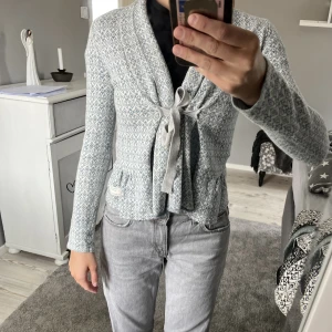 Odd molly kofta - Säljs pga förliten, otroligt fint skick!  