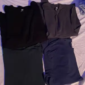 Alla tröjor är i storleken L och en är camo grön, mörk blå, mörk grön och svart. Styck säljer jag dem för 80 kr och för alla 4 så 160. Om ni undrar något är det bara att höra av sig eller om ni är intresserade.