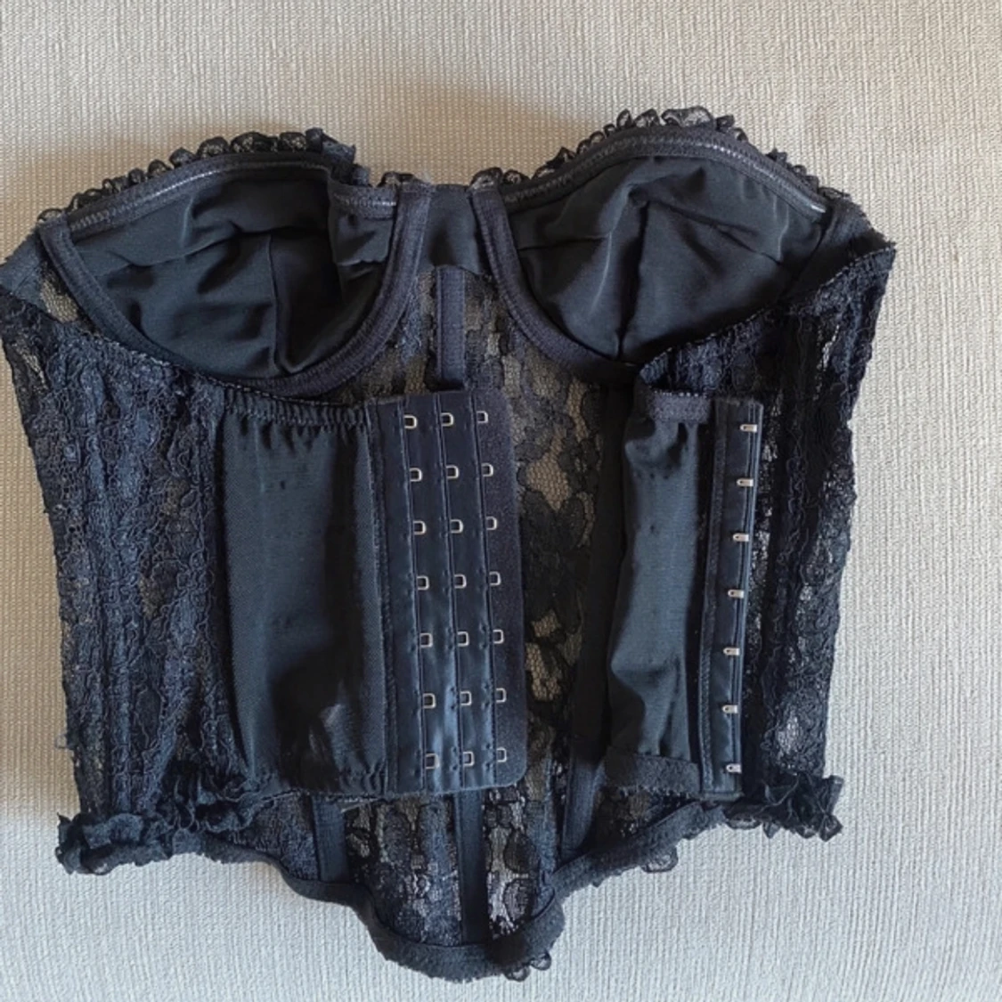 Korsett i spets  - 90
