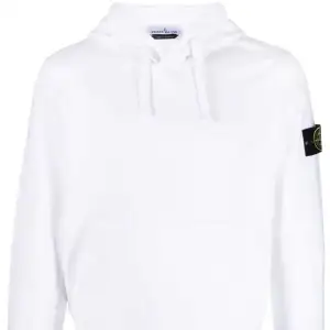 Säljer en knappt använd Stone Island hoodie, köpt på NK Herrtrend, Kvitto finns, Storlek S