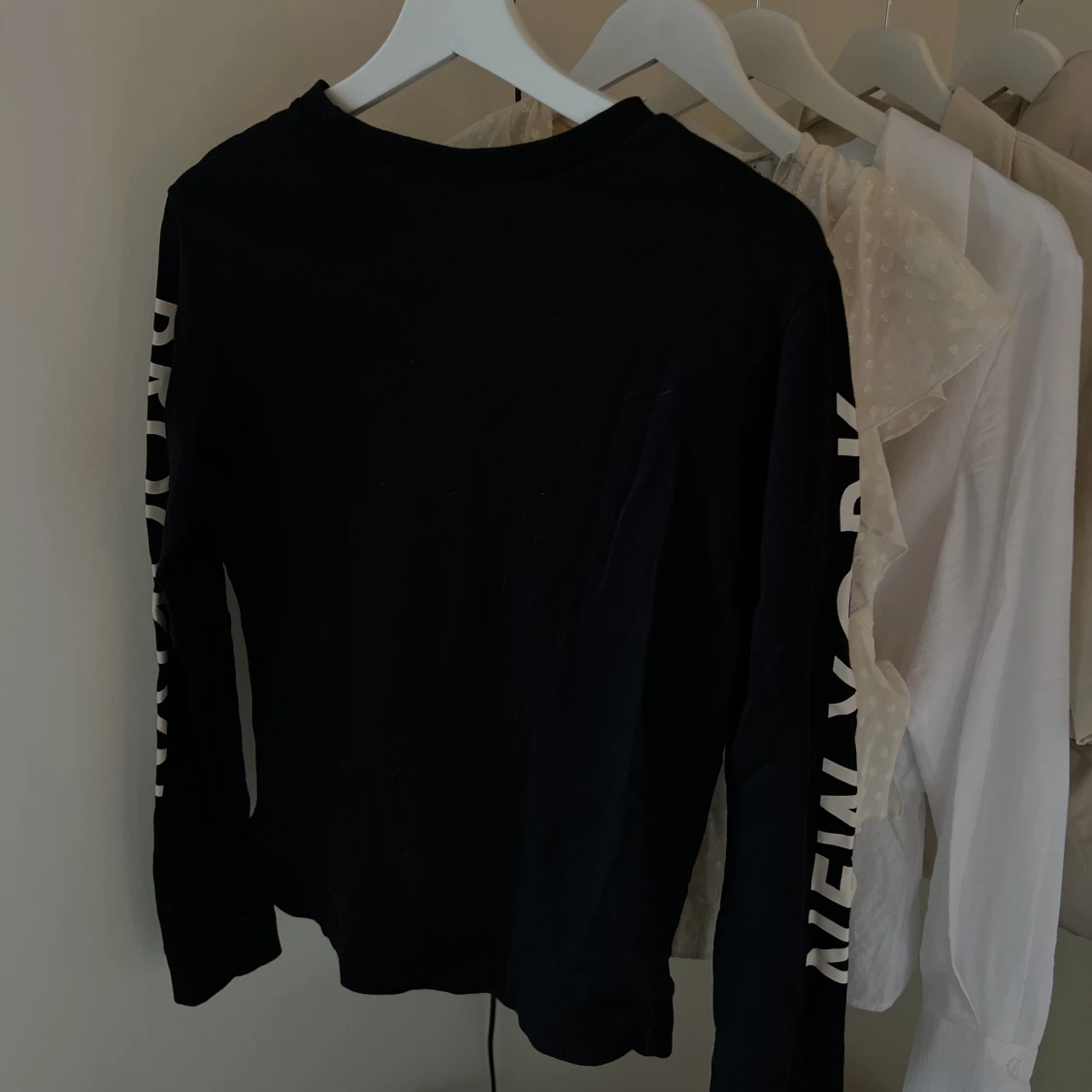 Svart tröja från h&m - 90