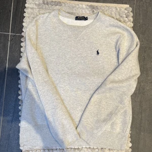 Ralph Lauren Sweatshirt och T-shirt - Fint skick  Strl: M och L, båda passar M
