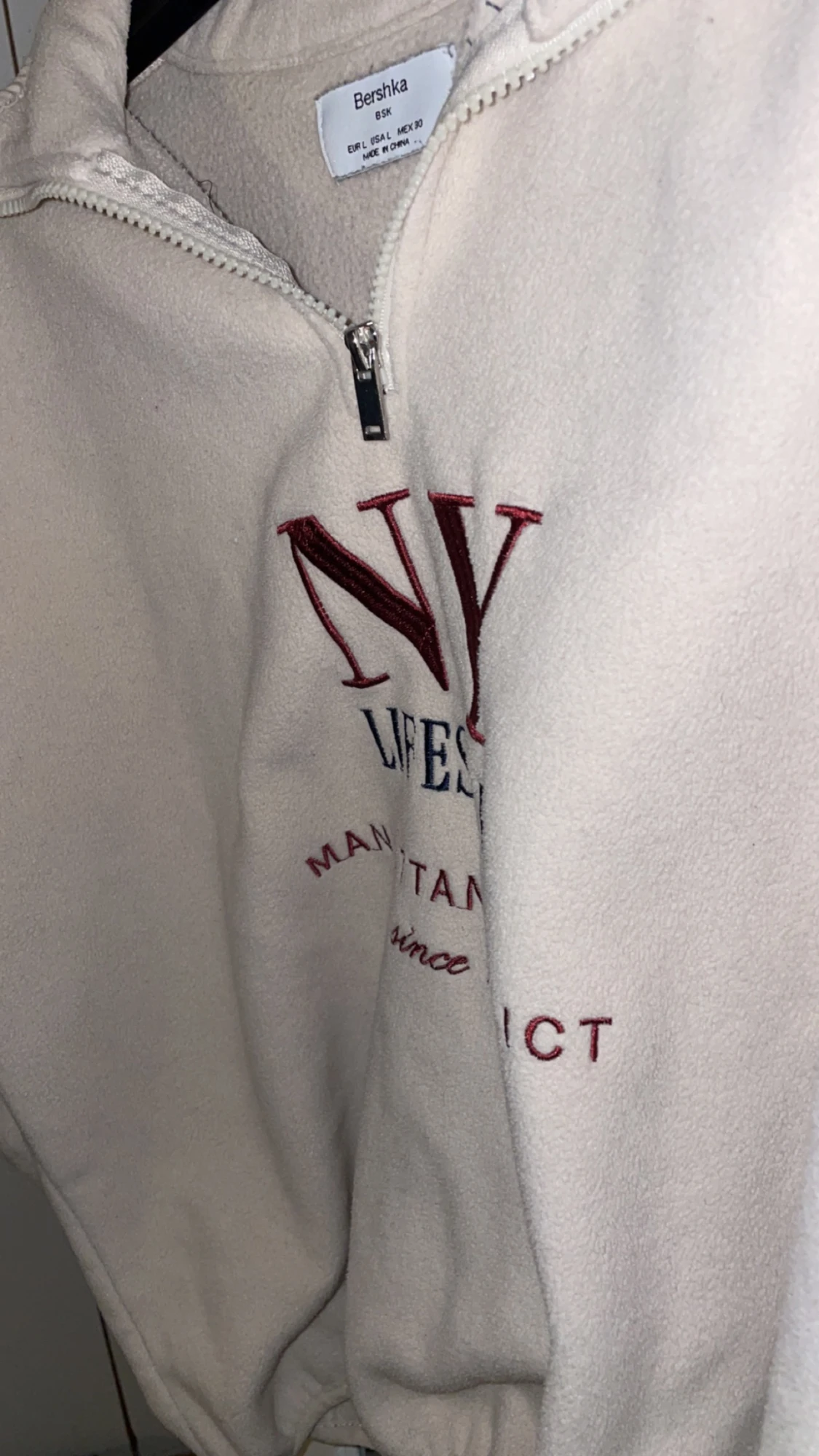 Fleece Bershka  - 90