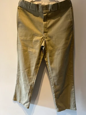 Dickies chinos - W31 L32