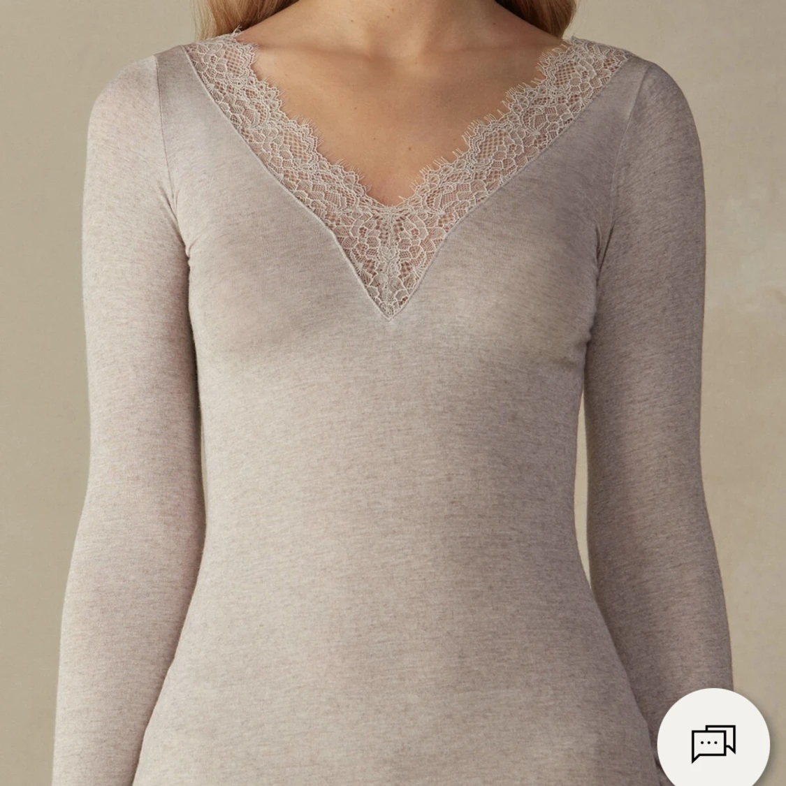 Intimissimi   Ultralight lång blus i modalkashmir och spets