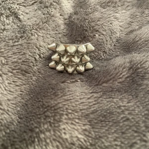 EDBLAD RING - Äkta Edblad ring! Storlek 17.50  Säljer för att jag inte använder silver smycken, har tyvärr inte kvar boxen! Inga defekter som jag kan märka av! Kan tänka mig gå ner lite i pris!