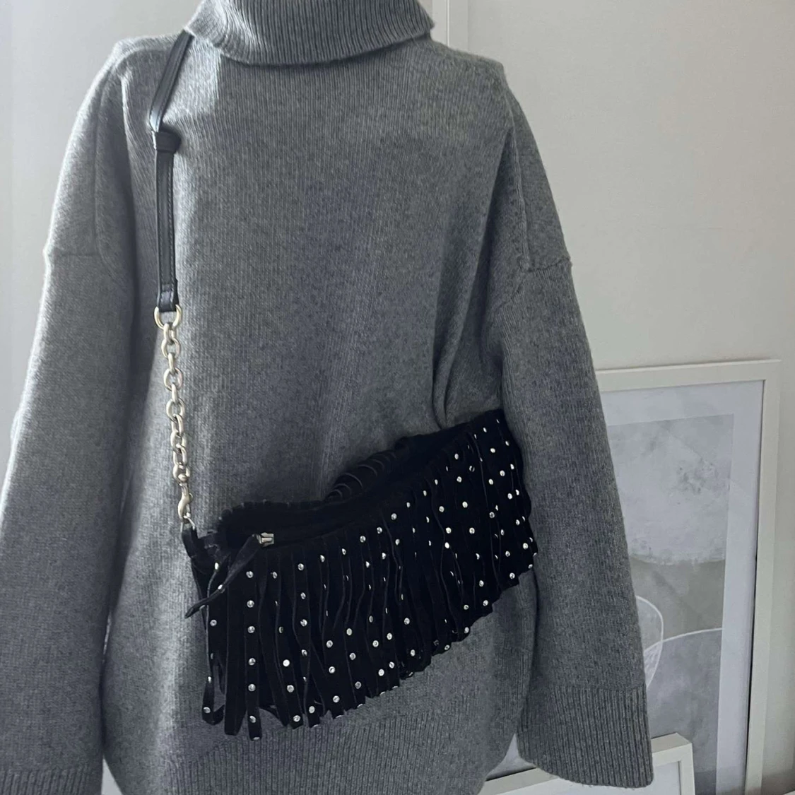 Svart väska med diamanter