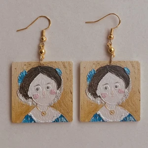 Konstörhängen 💛 - Nickelfria krokar och fri frakt 💛