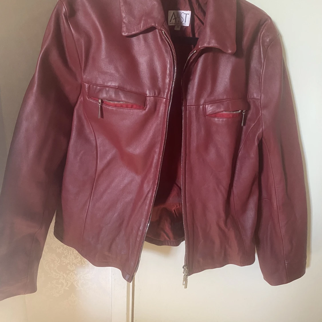 Vin Röd skinnjacka ❤️ - 90