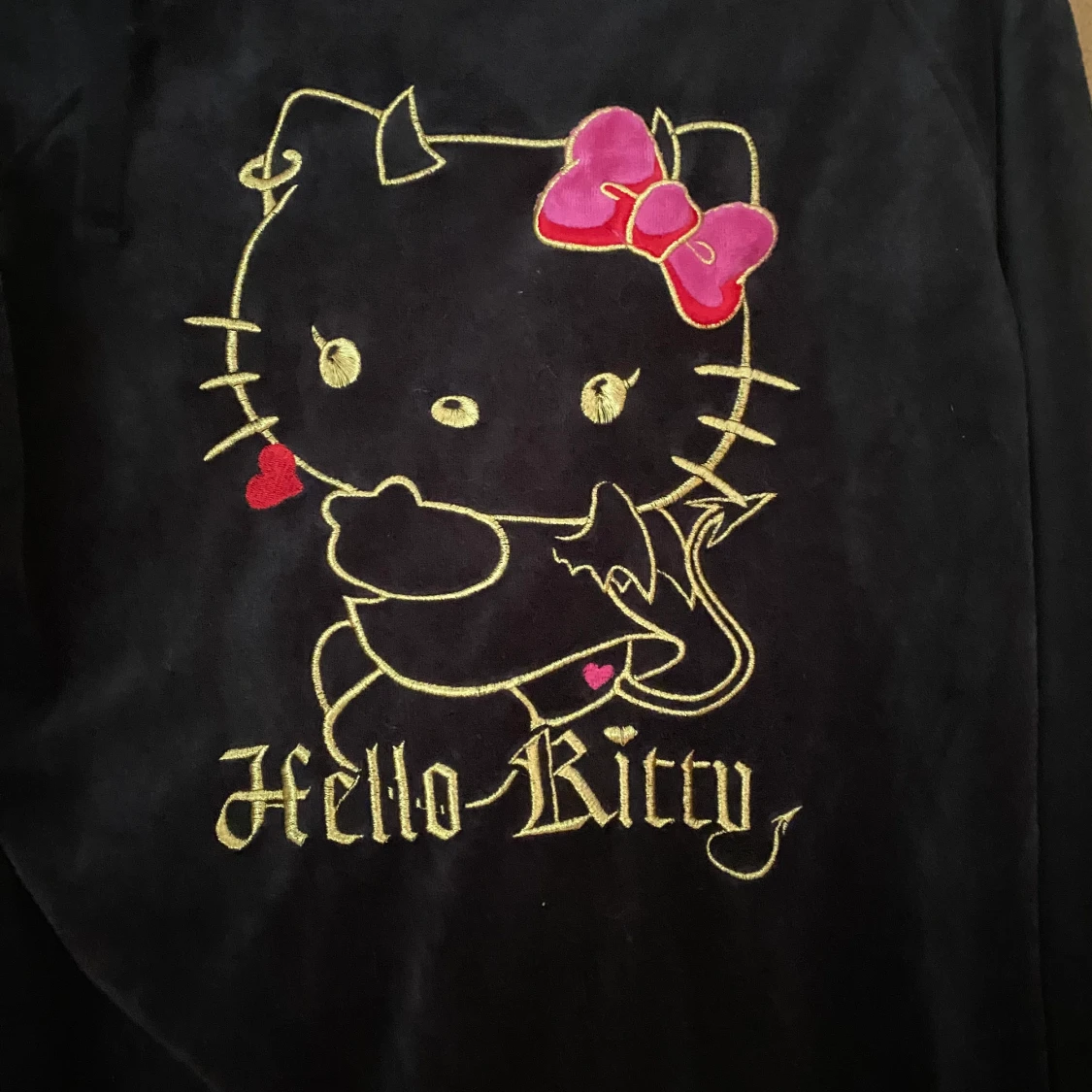 Hello kitty velour hoodie - 90