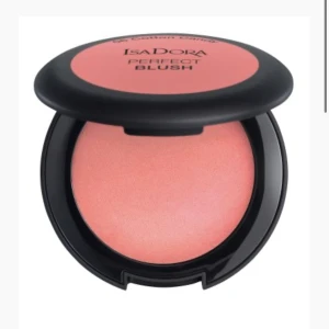 Isadora blush - Isadora blush i färgen ”cotton candy” Skriv vid frågor eller egna bilder, 