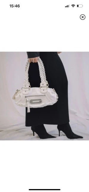 Guess väska  - vibtage