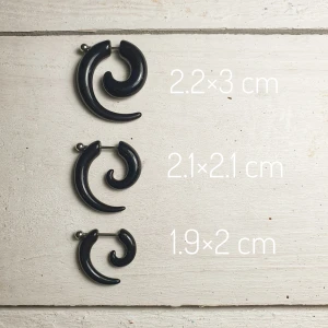 Örhängen - örhängen iolika storlek. 